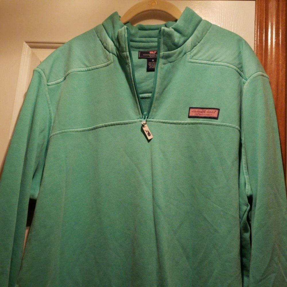Mens vineyard vine green jacket size M